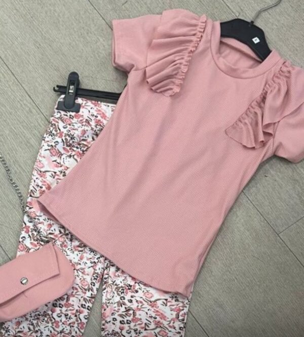 T-shirt | licht roze met tasje